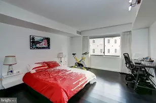 1015 33rd St NW, Washington, DC 20007 - Photo 9