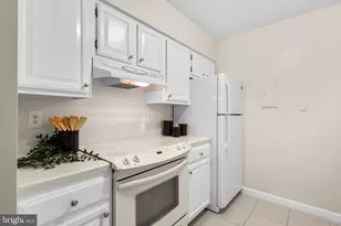 1318 22nd St NW, Washington, DC 20037 - Photo 11