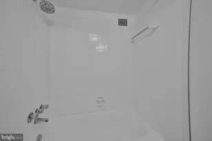 4201 Cathedral Ave NW, Washington, DC 20016 - Photo 9