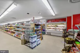 4201 Cathedral Ave NW, Washington, DC 20016 - Photo 17