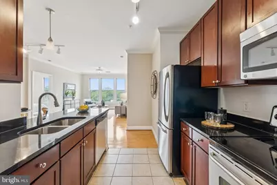 1391 Pennsylvania Avenue SE #403, Washington, DC 20003 - Photo 5