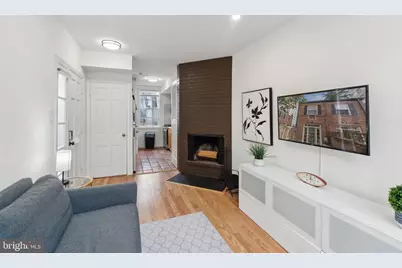 19 Snows Court NW, Washington, DC 20037 - Photo 5