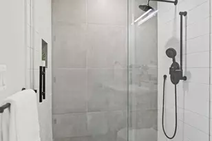 733 8th St SE, Washington, DC 20003 - Photo 15