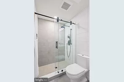 733 8th Street SE #301, Washington, DC 20003 - Photo 11