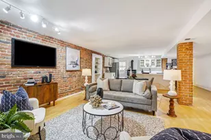 1738 T St NW, Washington, DC 20009 - Photo 3