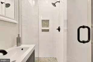 1112 Park St NE, Washington, DC 20002 - Photo 17