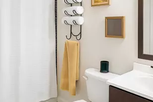 749 Gresham Pl NW, Washington, DC 20001 - Photo 11