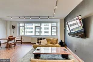 1545 18th St NW, Washington, DC 20036 - Photo 13