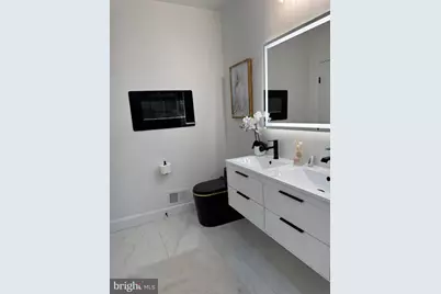 607 K Street NE, Washington, DC 20002 - Photo 35