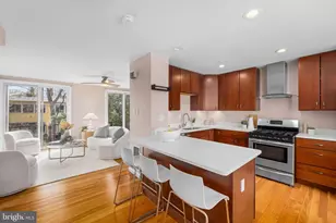 320 G St SW, Washington, DC 20024 - Photo 5