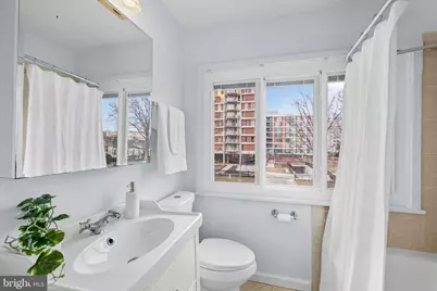 320 G Street SW, Washington, DC 20024 - Photo 9