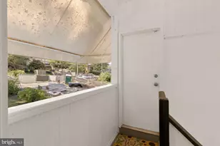 2650 39th St NW, Washington, DC 20007 - Photo 23