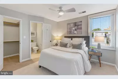 730 11th Street NE #203, Washington, DC 20002 - Photo 9