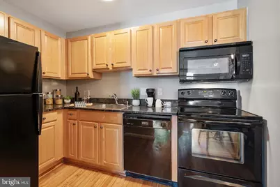 730 11th Street NE #203, Washington, DC 20002 - Photo 7