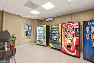 800 4th St SW, Washington, DC 20024 - Photo 37