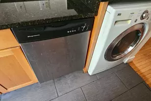 2844 Hartford St SE, Washington, DC 20020 - Photo 7