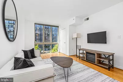 1000 New Jersey Avenue SE #608, Washington, DC 20003 - Photo 9