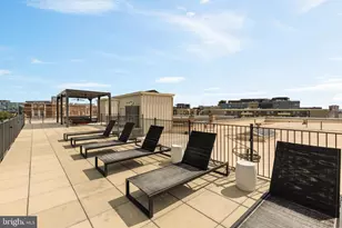 2039 New Hampshire Ave NW, Washington, DC 20009 - Photo 29