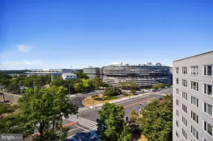 2475 Virginia Ave NW, Washington, DC 20037 - Photo 25