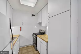 2475 Virginia Ave NW, Washington, DC 20037 - Photo 9