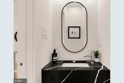 1205 10th Street NW #1, Washington, DC 20001 - Photo 9