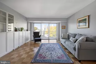 560 N St SW, Washington, DC 20024 - Photo 5