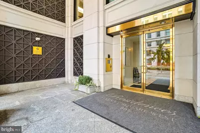 801 Pennsylvania Avenue NW #PH06, Washington, DC 20004 - Photo 1