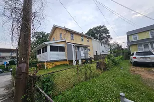 2004 Perry St NE, Washington, DC 20018 - Photo 3