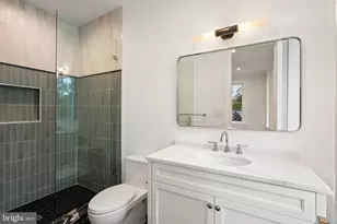 2916 Chesapeake St NW, Washington, DC 20008 - Photo 29