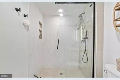 2301 Champlain Street NW #111, Washington, DC 20009 - Photo 17