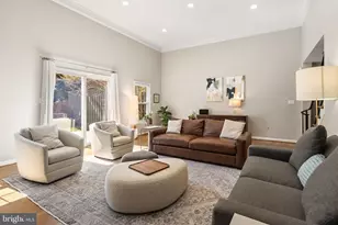 2729 Unicorn Ln NW, Washington, DC 20015 - Photo 11