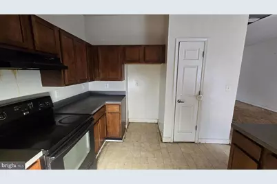 5002 Kimi Gray Court SE, Washington, DC 20019 - Photo 7