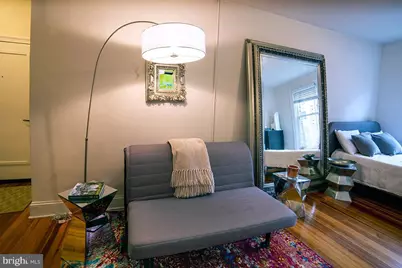 1121 24th Street NW #401, Washington, DC 20037 - Photo 3