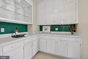 4000 Cathedral Ave NW, Washington, DC 20016 - Photo 11