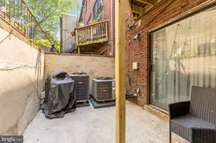 406 15th St SE, Washington, DC 20003 - Photo 37