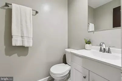 406 15th Street SE, Washington, DC 20003 - Photo 13