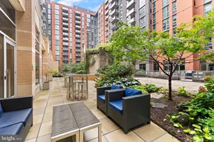 1025 1st St SE, Washington, DC 20003 - Photo 29