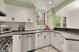 3041 Sedgwick St NW, Washington, DC 20008 - Photo 19