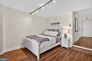 2201 L St NW, Washington, DC 20037 - Photo 9