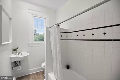 1802 Lawrence Street NE, Washington, DC 20018 - Photo 17