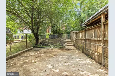 1260 16th Street NE, Washington, DC 20002 - Photo 13