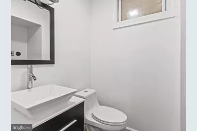 1260 16th Street NE, Washington, DC 20002 - Photo 7