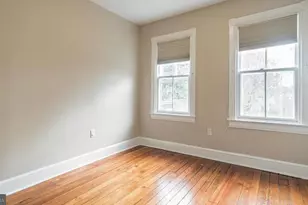 1319 35th St NW, Washington, DC 20007 - Photo 17