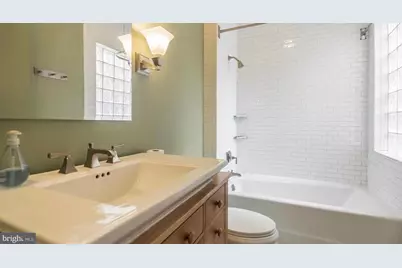 1319 35th Street NW, Washington, DC 20007 - Photo 19