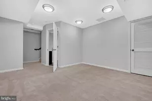 437 Woodcrest Dr SE, Washington, DC 20032 - Photo 33