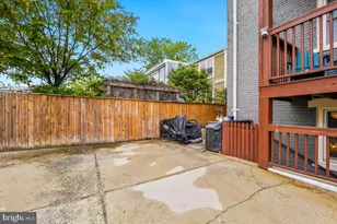 321 18th St SE, Washington, DC 20003 - Photo 27