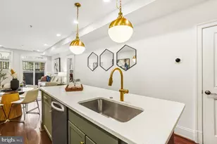 321 18th St SE, Washington, DC 20003 - Photo 7