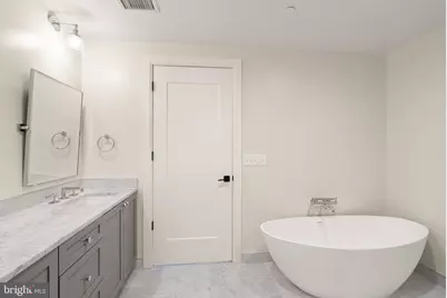 1111 Pennsylvania Avenue SE #304, Washington, DC 20003 - Photo 17