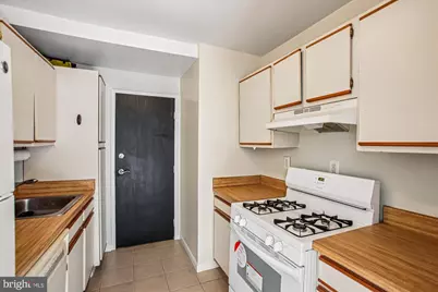 3900 Tunlaw Road NW #509, Washington, DC 20007 - Photo 7