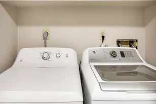 1238 Linden Pl NE, Washington, DC 20002 - Photo 23